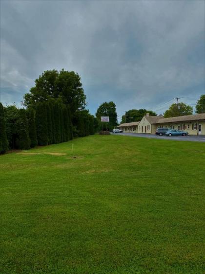 Valley Forge Motor Court Motel - image 10