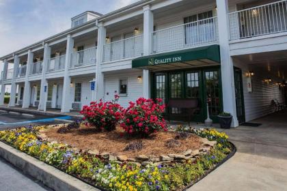 Quality Inn Waynesboro - image 1