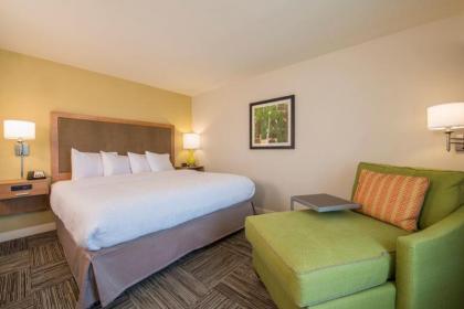 Hampton Inn Waynesboro - image 7