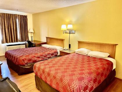 Econo Lodge Waynesburg - image 3