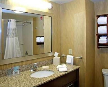 Hampton Inn Waynesburg - image 11