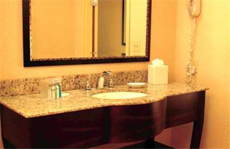 Hampton Inn Waynesburg - image 3