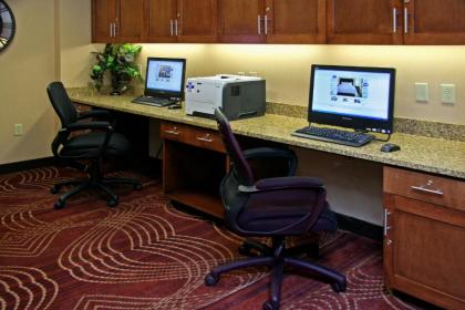 Hampton Inn Waynesburg - image 9