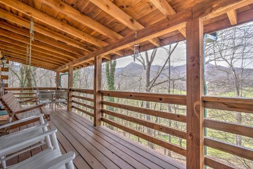 Serene Cabin in the Smokies with 2 Decks and Hot Tub! - main image