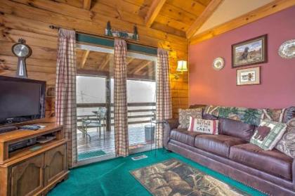 Serene Cabin in the Smokies with 2 Decks and Hot Tub! - image 4