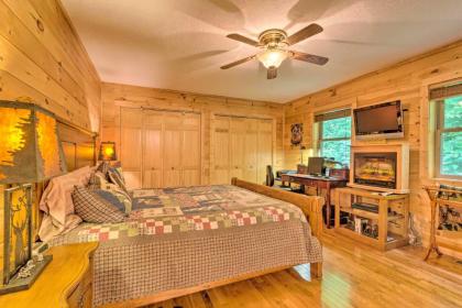 Luxe Mtn-View Maggie Valley Home with 2 Decks! - image 15