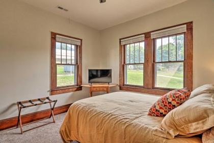 Cozy Home with Views Less Than 1 Mi to Lake Junaluska! - image 17