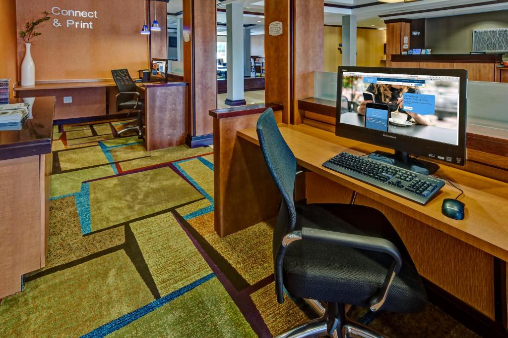 Fairfield Inn and Suites by Marriott Weatherford - image 3