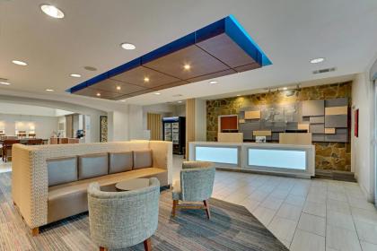 Holiday Inn Express Hotel and Suites Weatherford an IHG Hotel - image 5