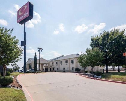 Econo Lodge Weatherford - image 2