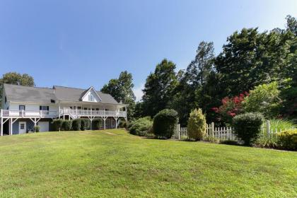 Brook Knoll · NEW! Beautiful Mtn Retreat w/Pool Near Asheville! - image 2