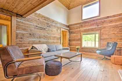 Custom Creekside Cabin 15 Mi from Asheville! - image 12