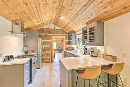 Custom Creekside Cabin 15 Mi from Asheville! - image 5