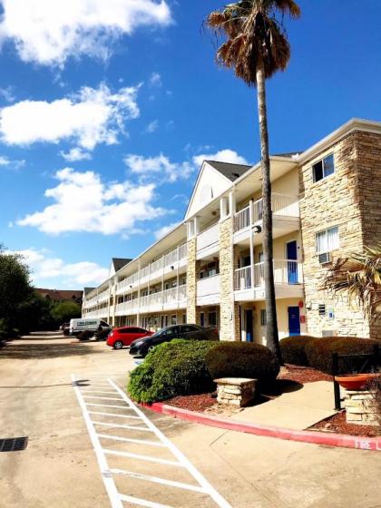 InTown Suites Extended Stay Webster TX - NASA - image 2