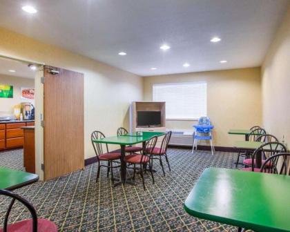 Quality Inn & Suites Weed - Mount Shasta - image 15