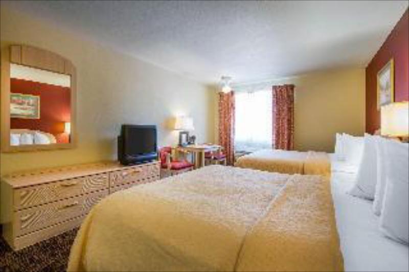 Quality Inn & Suites Weed - Mount Shasta - image 2