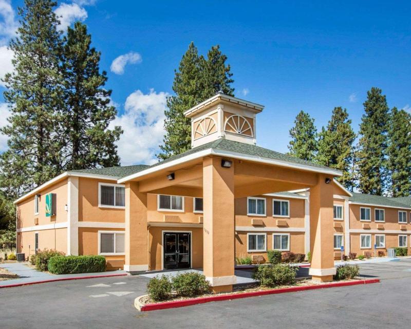 Quality Inn & Suites Weed - Mount Shasta - image 4