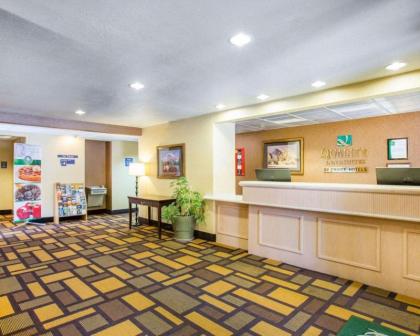 Quality Inn & Suites Weed - Mount Shasta - image 6