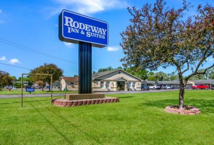 Rodeway Inn  Suites Weedsport