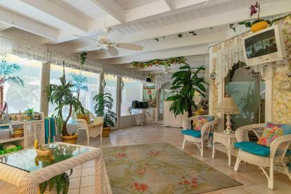 Pams Mermaid House with Riverfront Yard and Lanai! - image 5