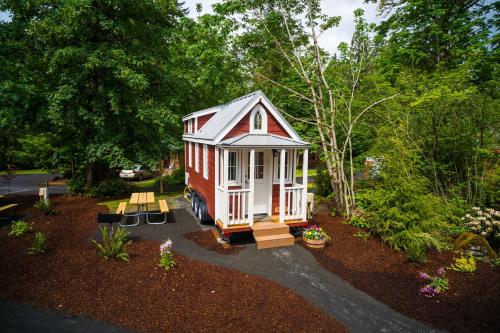 Mount Hood Village Scarlett Tiny House 3 - image 3