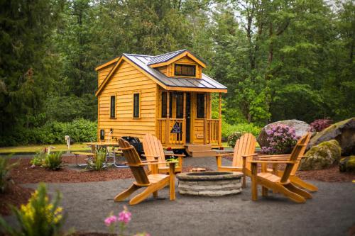 Mount Hood Village Atticus Tiny House 8 - main image