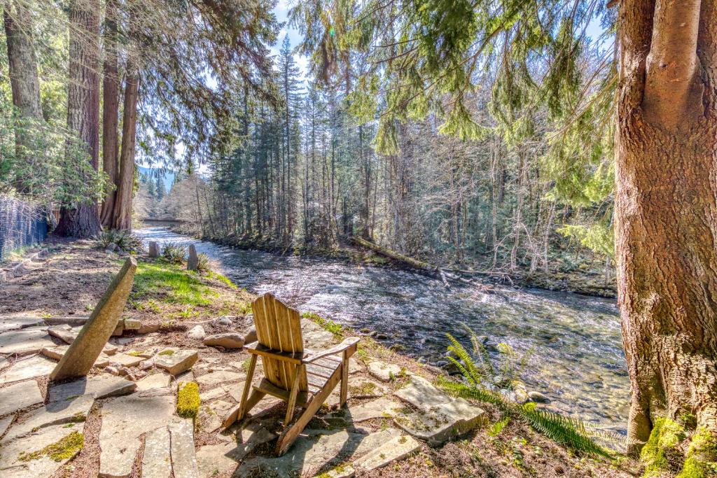 Retreat on the Salmon River - main image