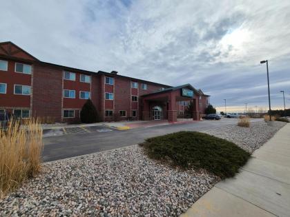 Quality Inn & Suites Wellington – Fort Collins - image 11