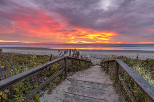 Ogunquit River Inn & Suites Ascend Hotel Collection - image 3