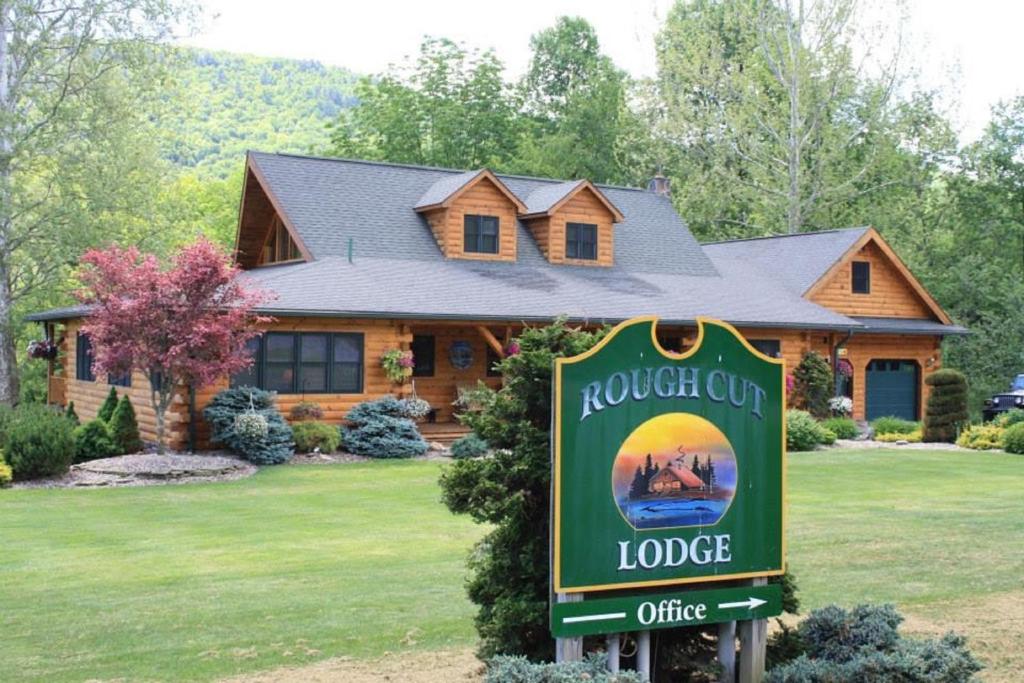 Rough Cut Lodge - main image