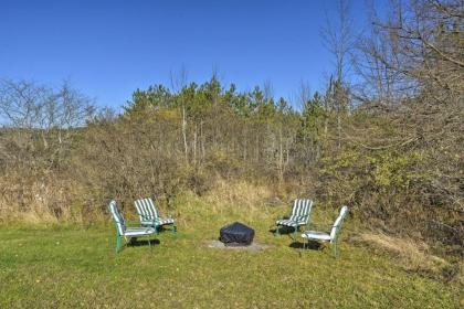 Wellsboro Single-Story Cabin with Screened Patio - image 3