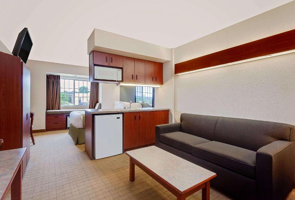 Microtel Inn & Suites by Wyndham Wellsville - image 5