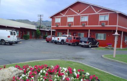 Avenue Motel Wenatchee - image 2