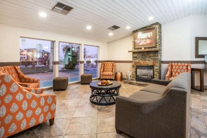 La Quinta by Wyndham Wenatchee - image 2