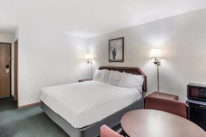 Americas Best Value Inn-Wenona - image 10