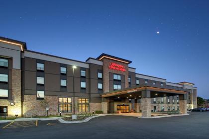 Hampton Inn & Suites Milwaukee West - image 7