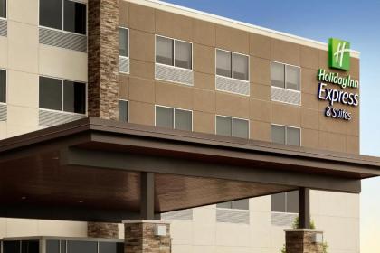 Holiday Inn Express & Suites Milwaukee - West Allis - image 16