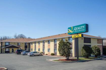 Quality Inn  Suites West Bend West Bend