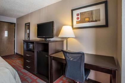 Quality Inn & Suites West Bend - image 10