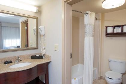 Hampton Inn & Suites Cincinnati-Union Centre - image 17