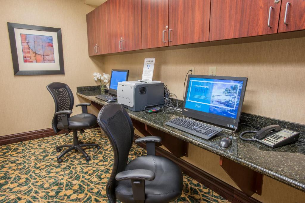 Hampton Inn & Suites Cincinnati-Union Centre - image 6