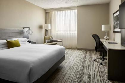 Marriott Cincinnati North - image 8