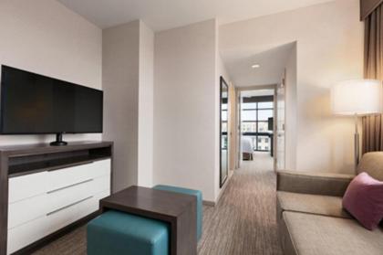 Homewood Suites by Hilton Cincinnati/West Chester - image 2