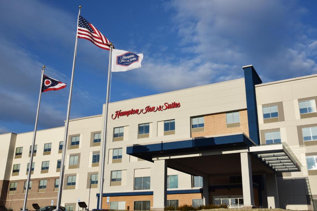 Hampton Inn & Suites Cincinnati Liberty Township - main image