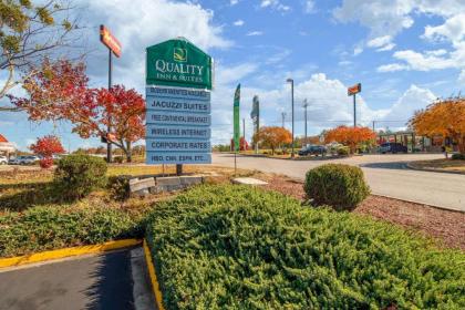 Quality Inn & Suites - image 11