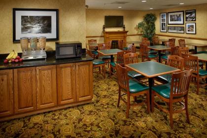 Country Inn & Suites by Radisson Columbia Airport SC - image 4