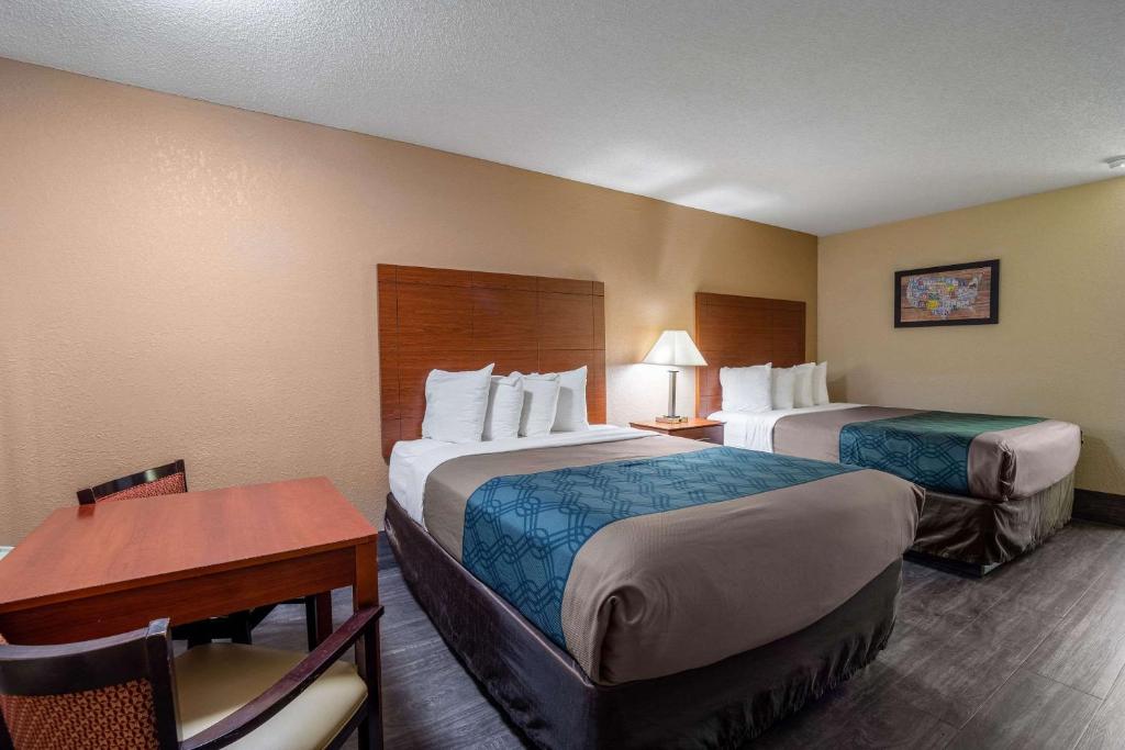 Econo Lodge Inn & Suites Cayce - image 2