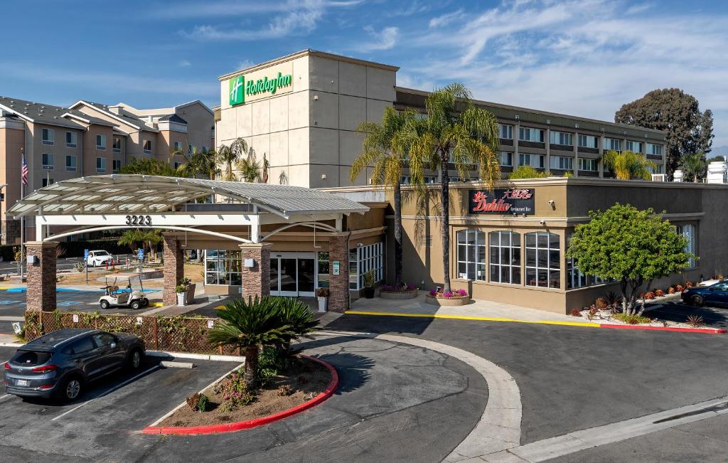 Holiday Inn West Covina an IHG Hotel - main image