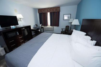 Best Western New Baltimore Inn - image 10