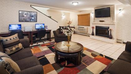 Best Western New Baltimore Inn - image 14